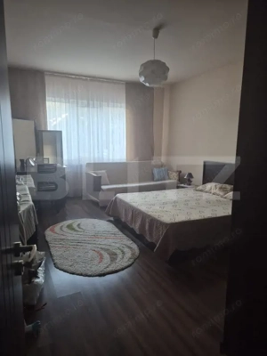 Casa spatioasa de vanzare in Sancrai cu 13 ari de teren - imagine 11