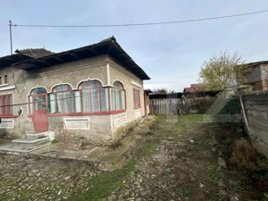 Casa 67 mp, 727 mp teren, 1190 mp extravilan, zona Doicesti - imagine 2