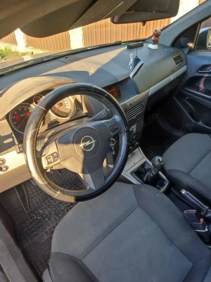 Vând Opel Astra H