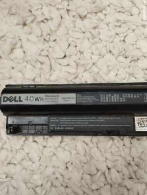 baterie reîncărcabilă Li-ion standard Dell de 40 Wh, tip M5Y1K. 