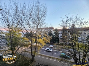 Film  Tur 3D! Central,decomandat,2bai, 2balcoane,luminatie E.V,confort 1, perspectiva panoramica,Sfa