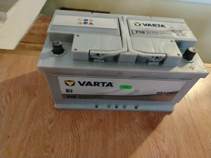 Vând baterie Varta