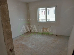 Apartament 3 camere decomandat zona Nord - imagine 3