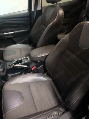 Ford Kuga  Titanium  2.0 diesel  4x4 Automat  Bixenon adaptiv  Led Cameră - imagine 6