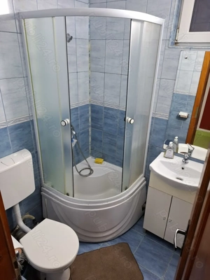Inchiriez Apartament in Centrul Caransebesului - imagine 5