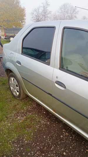 Vând Logan 1.4 Unic proprietar - imagine 7