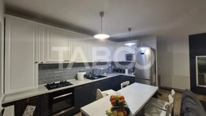 Apartament 3 camere 72 mpu terasa 11 mp Kogalniceanu zona Piata Cluj - imagine 9