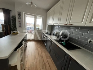 Apartament 3 camere 72 mpu terasa 11 mp Kogalniceanu zona Piata Cluj - imagine 12