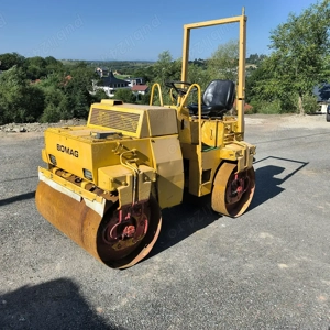 Cilindru compactor bomag 3.5 tone - imagine 4