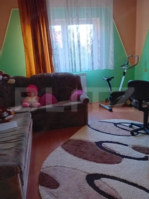 CASA IN CENTRU -REGHIN CU SPATIU COMERCIAL  - imagine 9