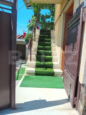 CASA IN CENTRU -REGHIN CU SPATIU COMERCIAL  - imagine 7