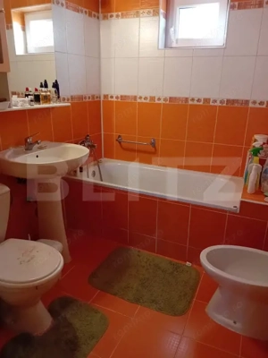 CASA IN CENTRU -REGHIN CU SPATIU COMERCIAL  - imagine 3