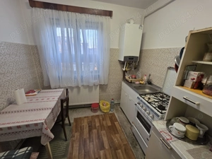 Vand apartament 2 camere  - imagine 5