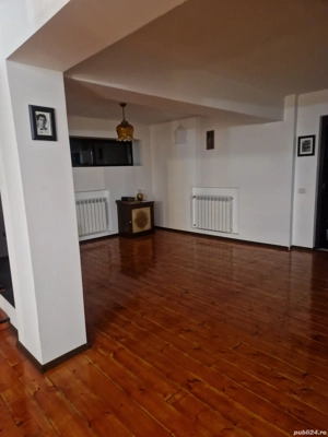 Casa situata in localitatea Girov 