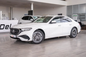 Mercedes-Benz E-Class E300 DE 4MATIC AMG LINE - imagine 3