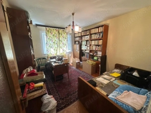 Apartament 4 camere, etajul 3, bloc 4etaje, 2 grupuri sanitare, balcon mare, imbunatatiri