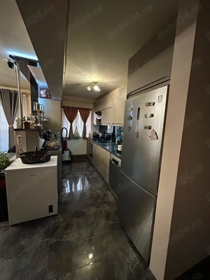 De vânzare apartament 3 camere  - imagine 6