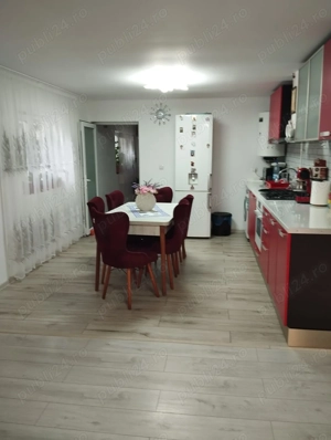 Schimb casa cu apartament 3 camere