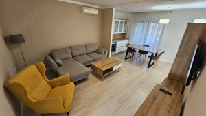 Proprietar inchiriez vila tip duplex zona Aradului