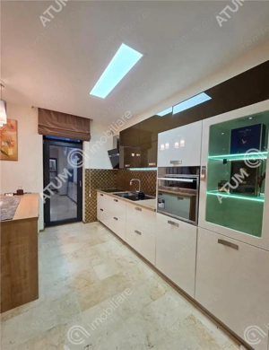 Casa 4 camere 3 bai terasa si teren 250 mp zona Octavian Goga Selimbar - imagine 16