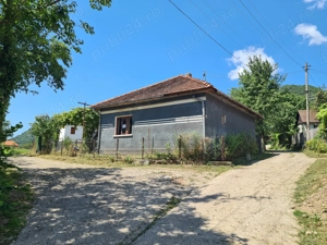 Casa de caramida in Hondol jud. Hunedoara