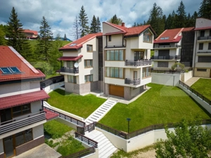 Vilă exclusivistă cu 6 camere și panoramă superbă – Trei Brazi, Predeal 