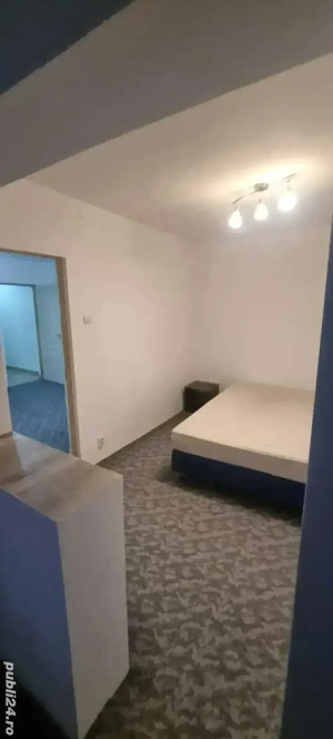 Inchiriez apartament 2 camere zona centrala micro 2, etaj 1 - imagine 2
