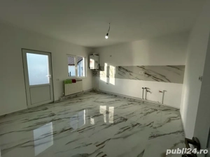 Casă la cheie în Lumina 