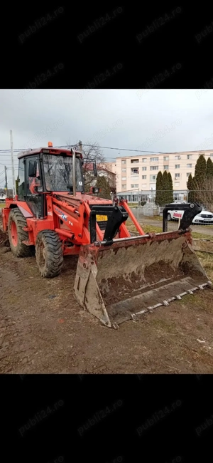 Vând Buldoexcavator Fai