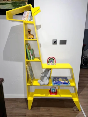 Bibliotecă Montessori  Giraffe  Copii