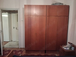 Vânzare obiecte de mobilier, covor, carpete, oglinzi 