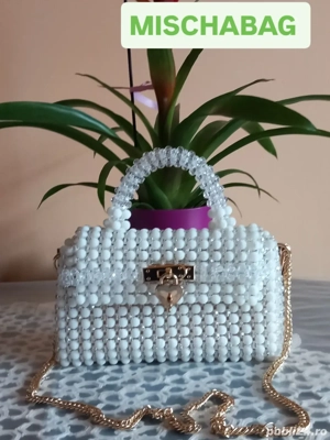 Gentuta handmade din margele Kelly VELVET whit alba