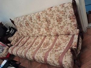 Vând piese de mobilier, oglinzi, covoare