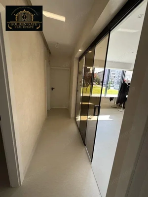 Spațiu de 22 mp cu baie proprie, disponibil în incinta Celebrity by Bianca Roman