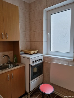 Inchiriez apartament pe termen scurt - imagine 5