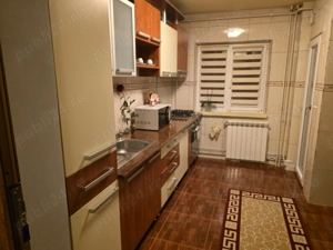 Închiriez în regim hotelier apartament decomandat cu două camere - imagine 3