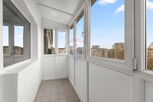 Apartament spațios cu 3 camere, de vânzare, în zona 300 Micalaca - imagine 2