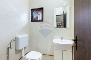 Casă spațioasă cu 4 camere și spațiu comercial în Bujac - imagine 9