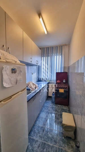 Apartament cu 3 camere, etaj intermediar, zona Dacia - imagine 3