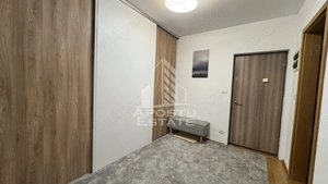 Apartament 3 camere, semidecomandat, et 2/4 , Zona Sagului - imagine 12