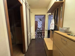 Apartament cu 3 camere, centrala proprie, zona Dambovita - imagine 7