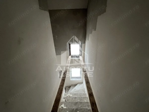 DE VANZARE casa alipita in Covaci cu curte mare - imagine 17