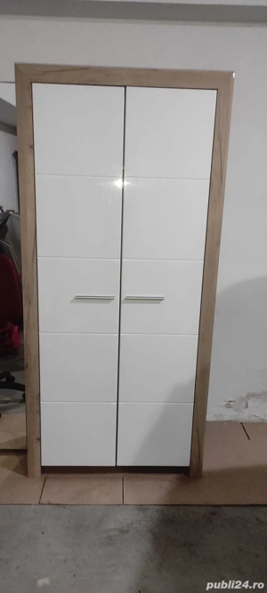 Mobila in stare foarte bună 