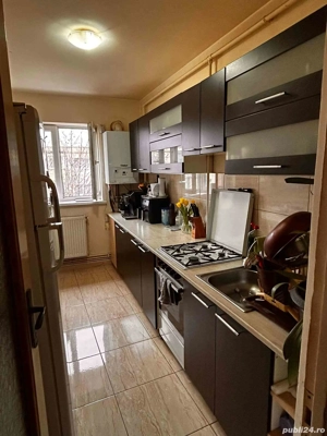 apartament 3 camere  - imagine 3