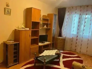Apartament 2 camere, etj.1,  Alexandru cel Bun - Piata Voievozilor