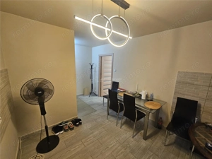 Resita, 2 Cam. Cf. 1, Renovat, Parter, Micro 1 - imagine 16