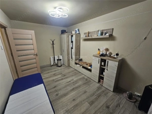 Resita, 2 Cam. Cf. 1, Renovat, Parter, Micro 1 - imagine 4