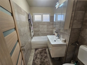 Resita, 2 Cam. Cf. 1, Renovat, Parter, Micro 1 - imagine 8