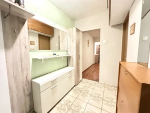 Apartament spatios, 3 camere, etajul 3 - zona Cetatii - imagine 7