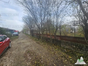 Teren 2000mp intre case langa Padurea Teghes - imagine 3